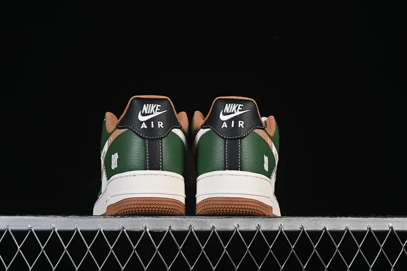 All categories Nk Air Force 1 Air Force series Nk Air Force 1 Low Air Force low top Nike Air Force 1'07 Low UN joint grass green splicing raw rubber Air Force 1 low top casual sneakers JP8028-006